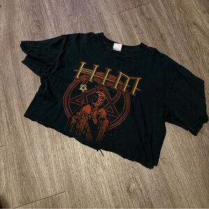Cropped HIM tee